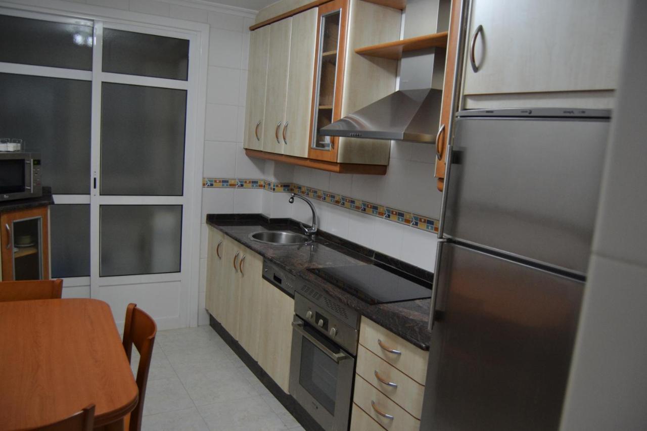 Inmoinsuas Avd De Becerrea 16 Apartment Sarria Bagian luar foto