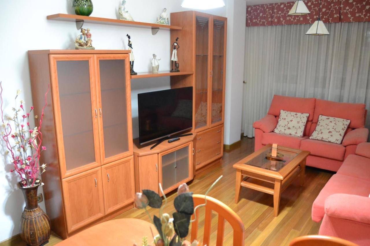Inmoinsuas Avd De Becerrea 16 Apartment Sarria Bagian luar foto